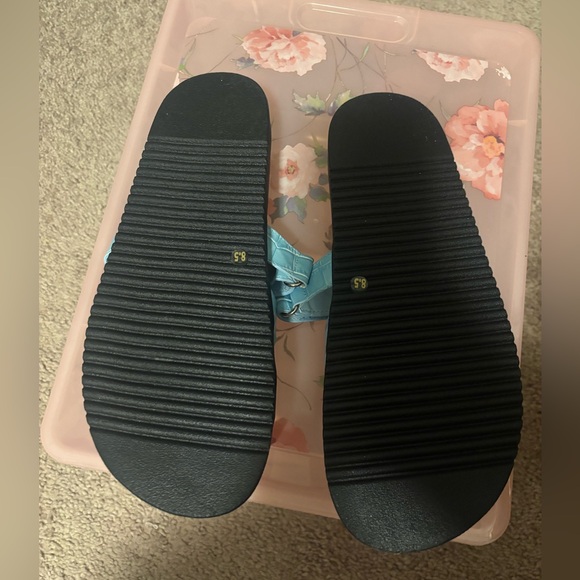 Steve Madden 8.5 Size MAYVEN BLUE CROCODILE - Picture 10 of 10